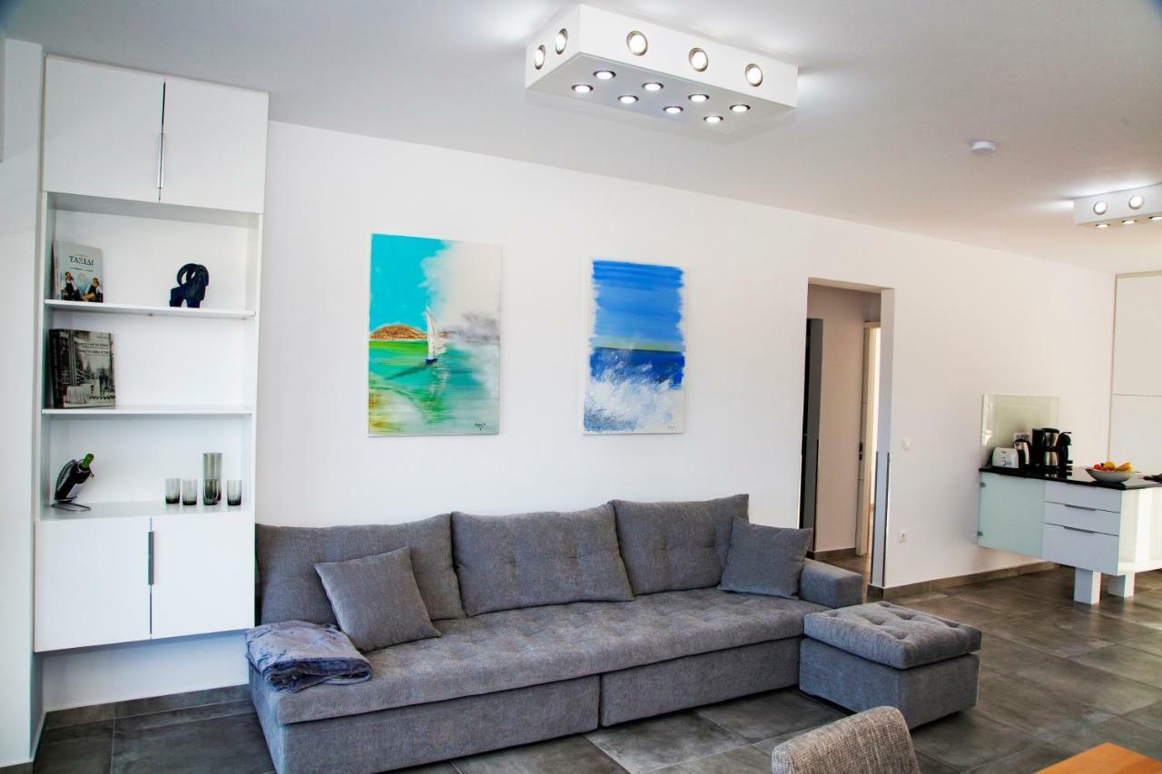 Penthouse " Sonja " Lägenhet Lávrion Exteriör bild